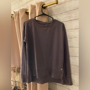 APANA YOGA WEAR sweatshirt SIZE S slit on sides (shown on pics)